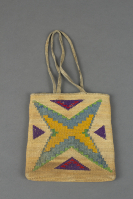 Nez%20Perce%20artist%2C%20%3Cb%3E%3Ci%3E%20Bag%3C%2Fi%3E%3C%2Fb%3E%2C%20ca.%201900%2C%20cornhusk%20and%20commercially%20dyed%20yarn%2C%20The%20Elizabeth%20Cole%20Butler%20Collection%2C%20no%20known%20copyright%20restrictions%2C%202012.126.45